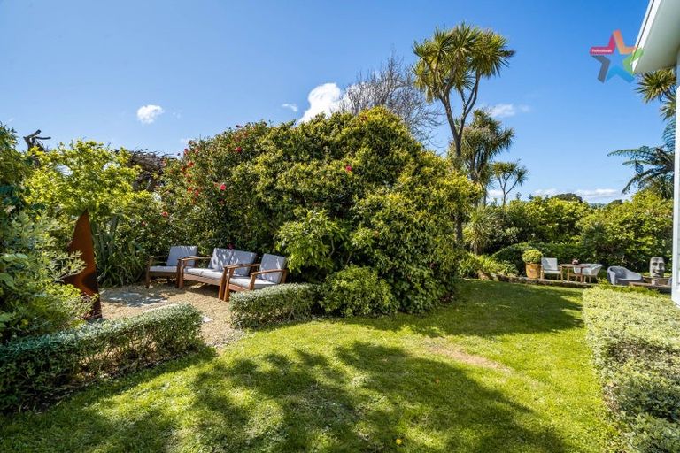 Photo of property in 100 Korokoro Road, Korokoro, Lower Hutt, 5012