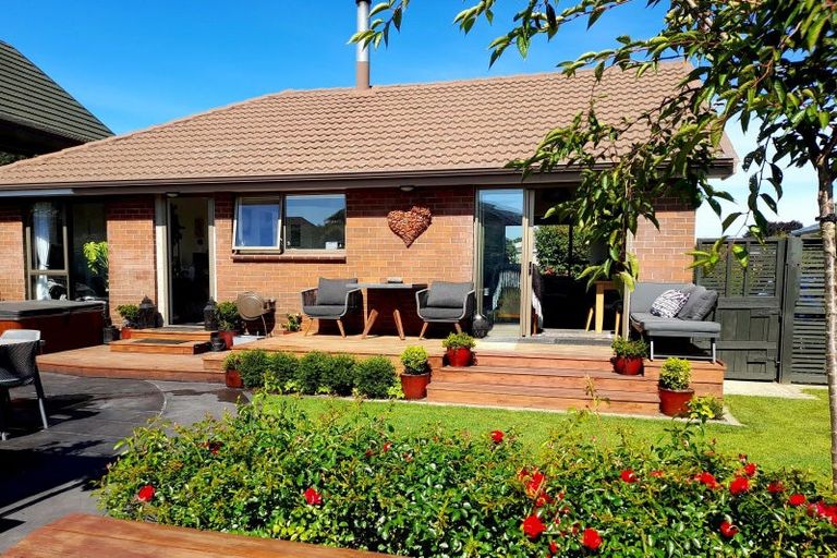 Photo of property in 2 Kent Place, Mosgiel, 9024