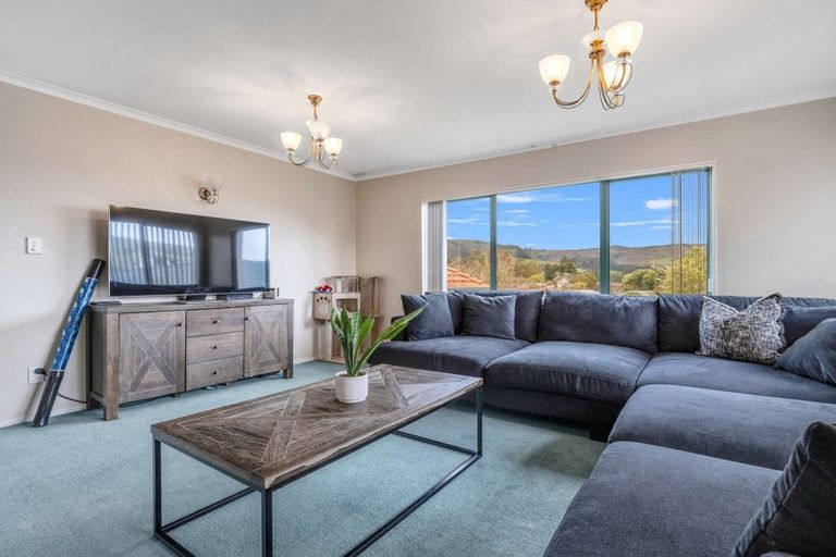 Photo of property in 30 Capricorn Place, Kawaha Point, Rotorua, 3010