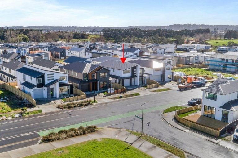 Photo of property in 17 Roa Avenue, Hobsonville, Auckland, 0616