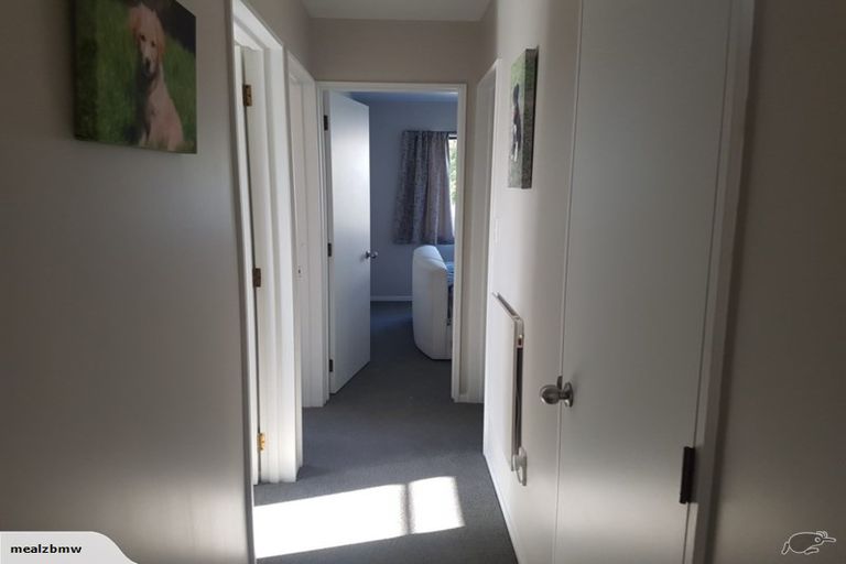 Photo of property in 2/12 Mcmanaway Grove, Stokes Valley, Lower Hutt, 5019