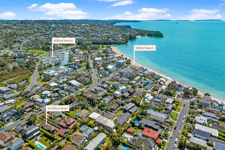 Photo of property in 31 Milford Road, Milford, Auckland, 0620