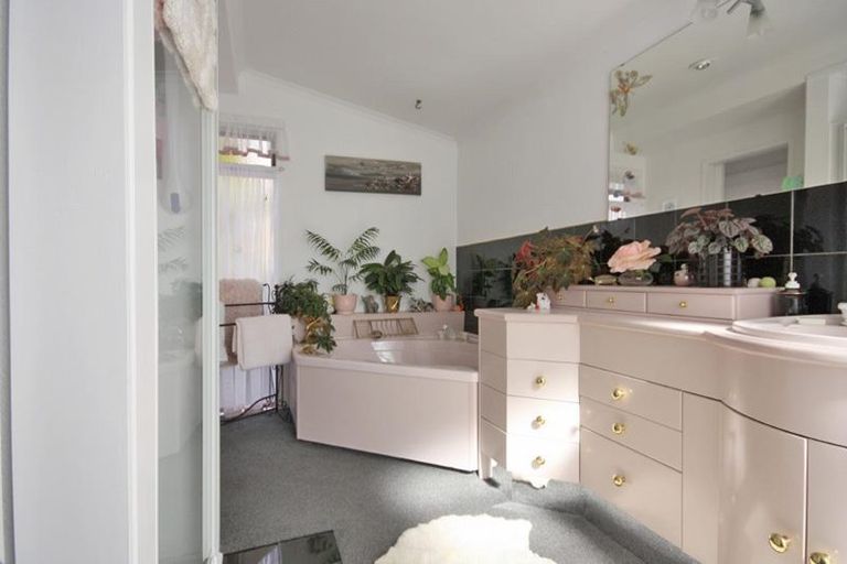 Photo of property in 135b Durrant Drive, Whangamata, 3620