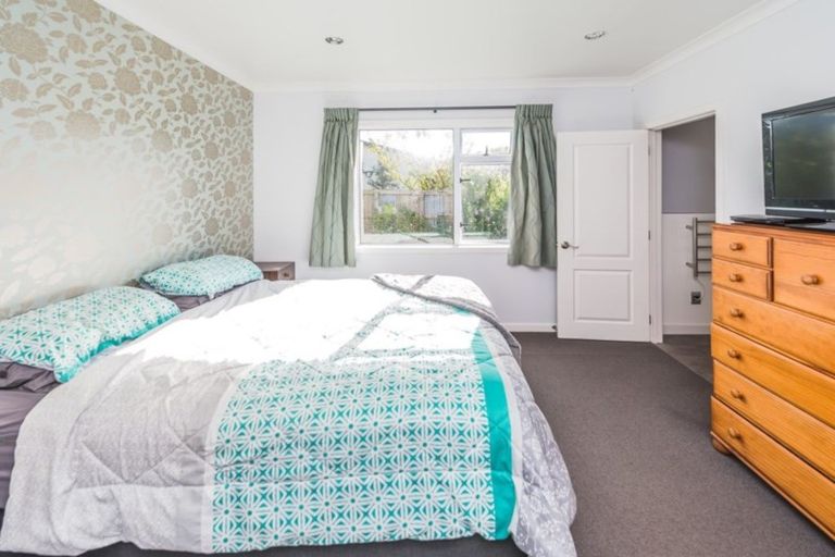 Photo of property in 4 Brougham Place, Springvale, Whanganui, 4501