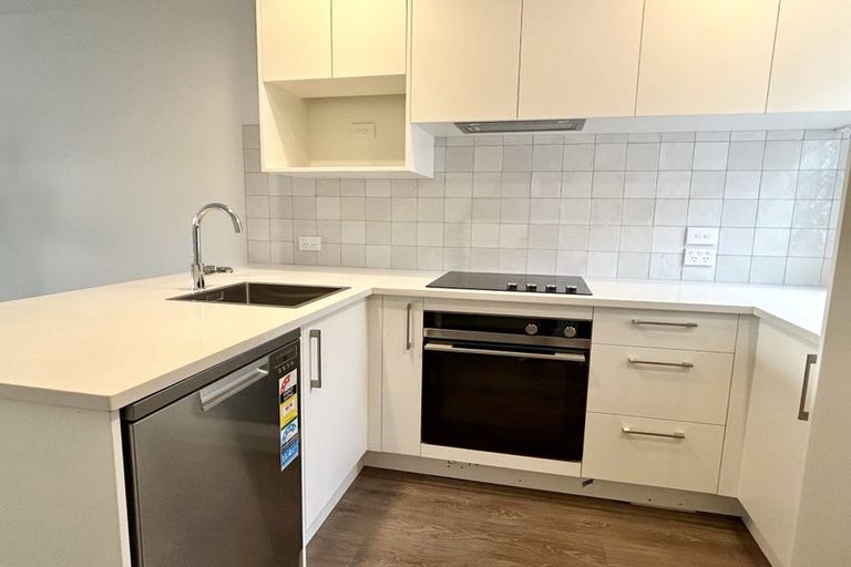 Photo of property in 32/28 Westgate Drive, Westgate, Auckland, 0614