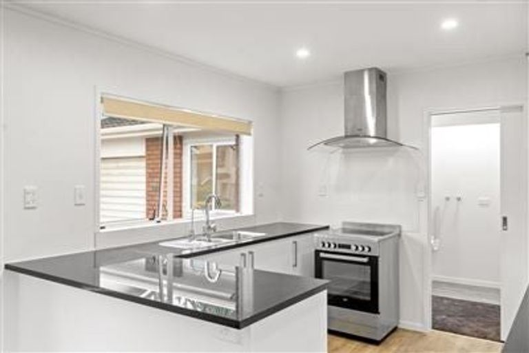 Photo of property in 3/444 Hibiscus Coast Highway, Orewa, 0931