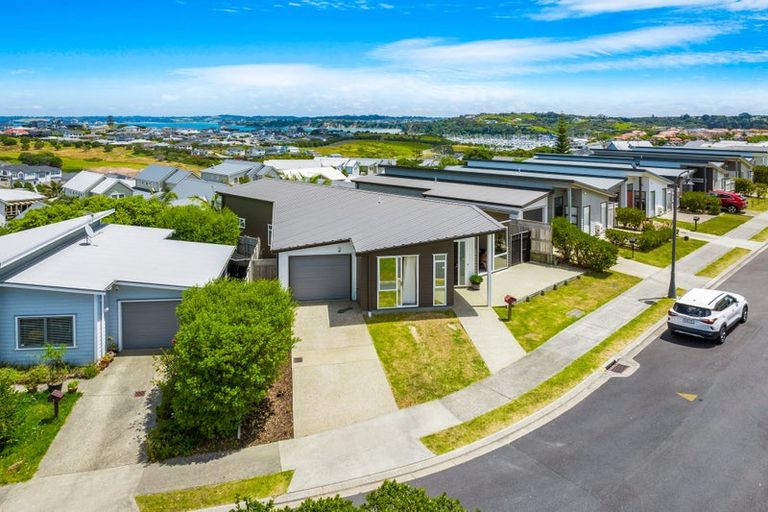 Photo of property in 7 Barcliff Terrace, Gulf Harbour, Whangaparaoa, 0930