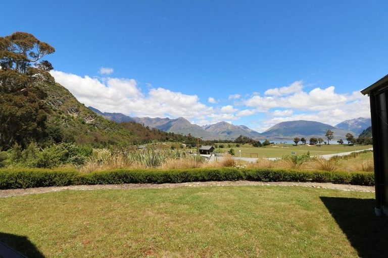 Photo of property in 1a-b Lookout Drive, Mount Creighton, Queenstown, 9371