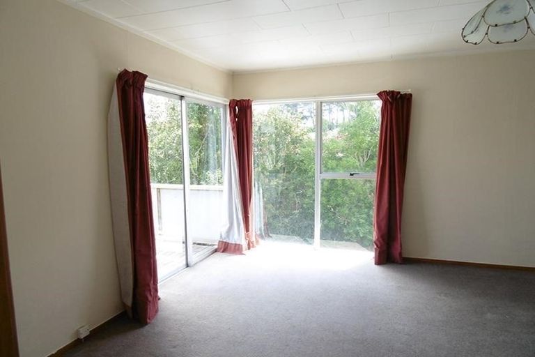 Photo of property in 372 East Coast Road, Sunnynook, Auckland, 0630