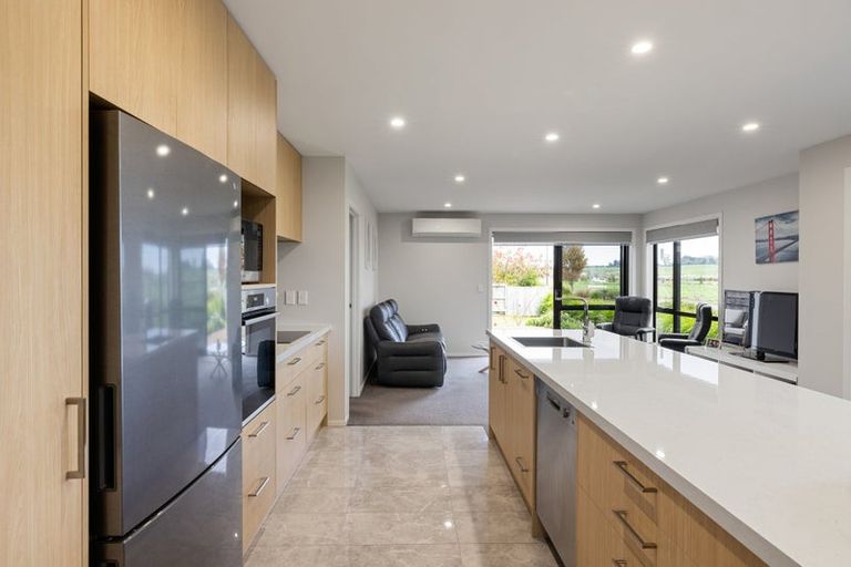 Photo of property in 35 Wairua Avenue, Baverstock, Hamilton, 3200