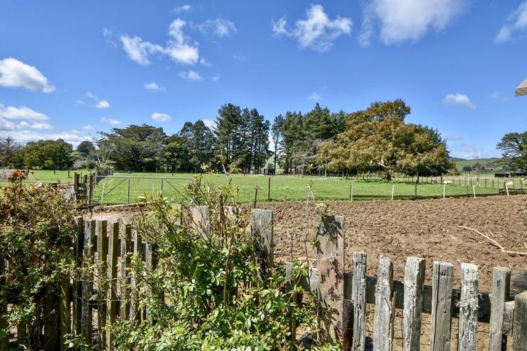 Photo of property in 71 Stanly Street, Eketahuna, 4900
