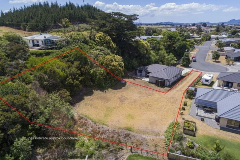 Photo of property in 10 Waimanu Place, Ruakaka, 0116