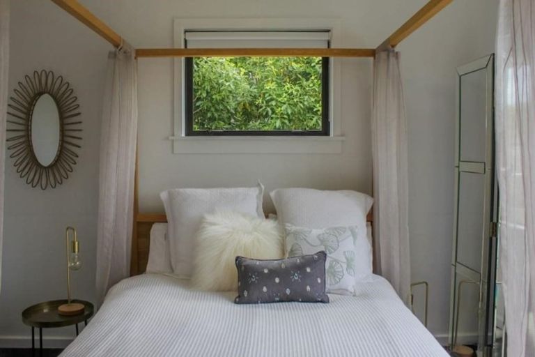 Photo of property in 84 Brooklands Road, Brooklands, New Plymouth, 4310