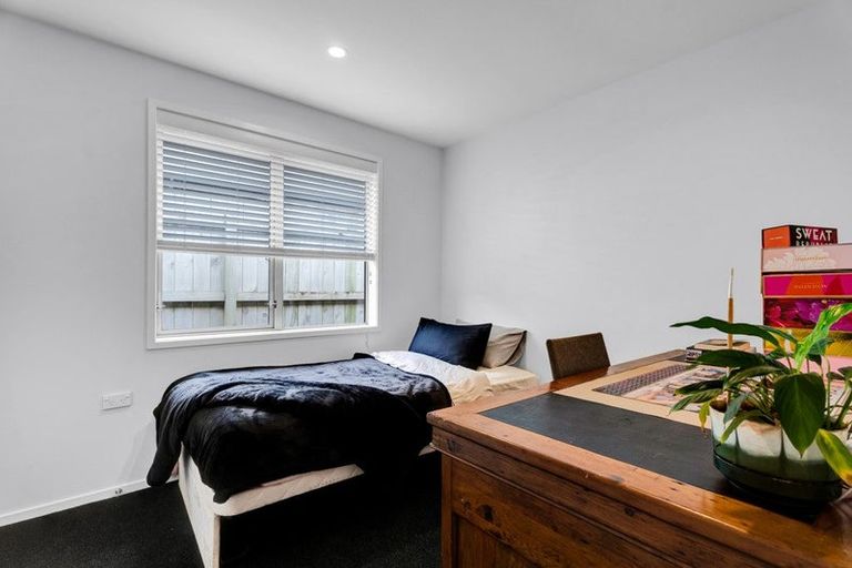 Photo of property in 2 Huetu Place, Bell Block, New Plymouth, 4312