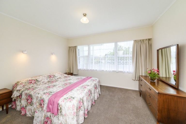 Photo of property in 12 Dewe Avenue, Feilding, 4702