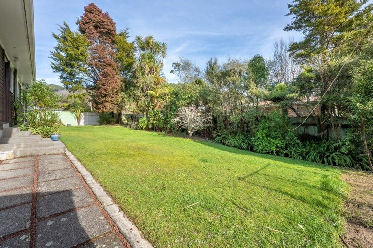 Photo of property in 412 Stokes Valley Road, Stokes Valley, Lower Hutt, 5019