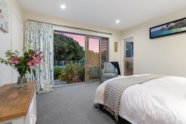 Photo of property in 18 Stevensons Crescent, Albany Heights, Albany, 0793