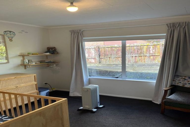 Photo of property in 24 Randwick Place, Randwick Park, Auckland, 2105