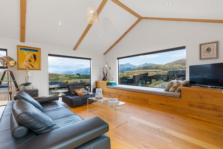 Photo of property in 21 Falconer Rise, Jacks Point, Queenstown, 9371