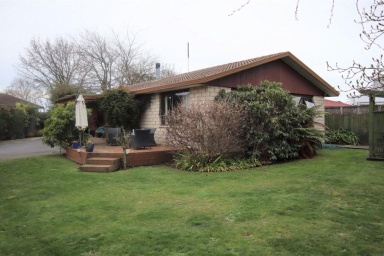 Photo of property in 26 Te Maru Place, Redwood, Christchurch, 8051