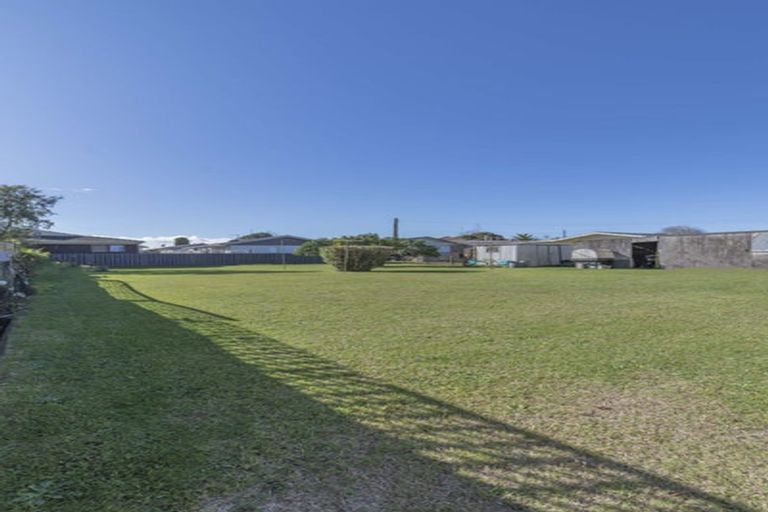 Photo of property in 56 Great South Road, Papakura, 2110