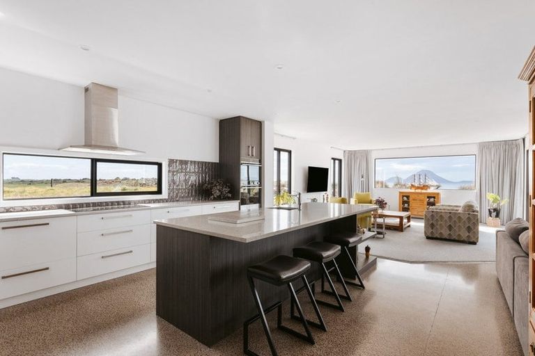 Photo of property in 63 Omega Place, Coastlands, Whakatane, 3120