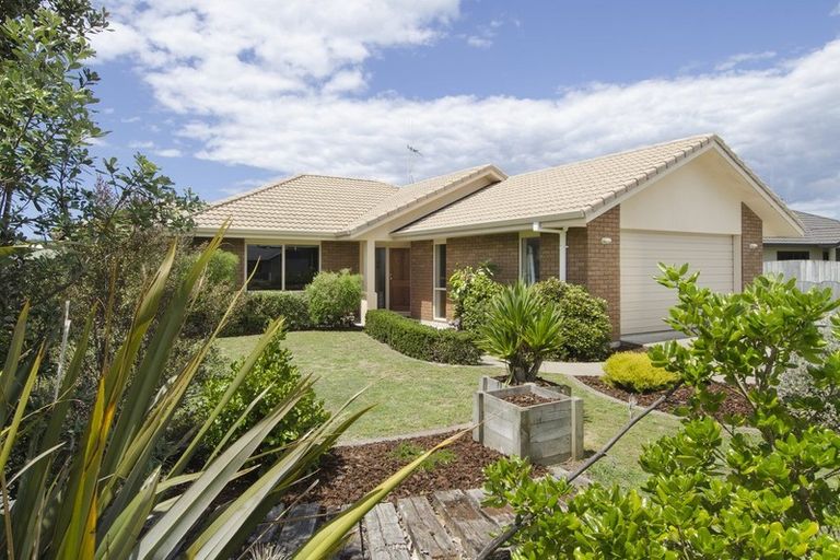 Photo of property in 1 Lamia Grove, Papamoa Beach, Papamoa, 3118