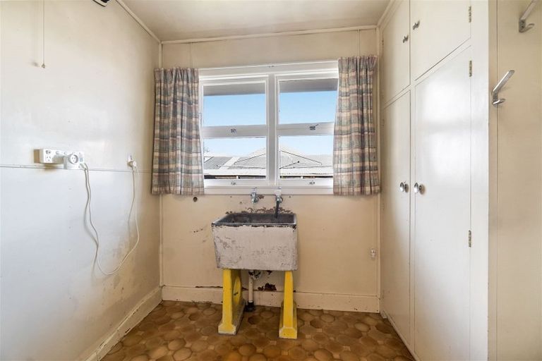 Photo of property in 5 Rowley Avenue, Hillmorton, Christchurch, 8025