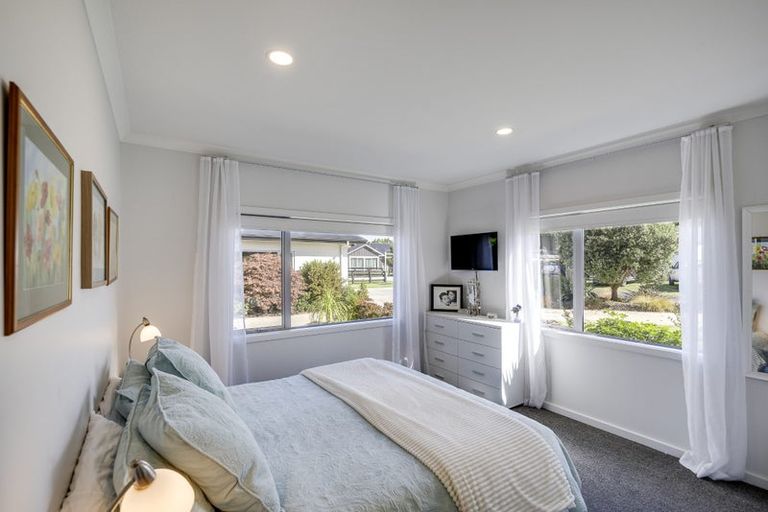 Photo of property in 73 Mcelwee Street, Jervoistown, Napier, 4112