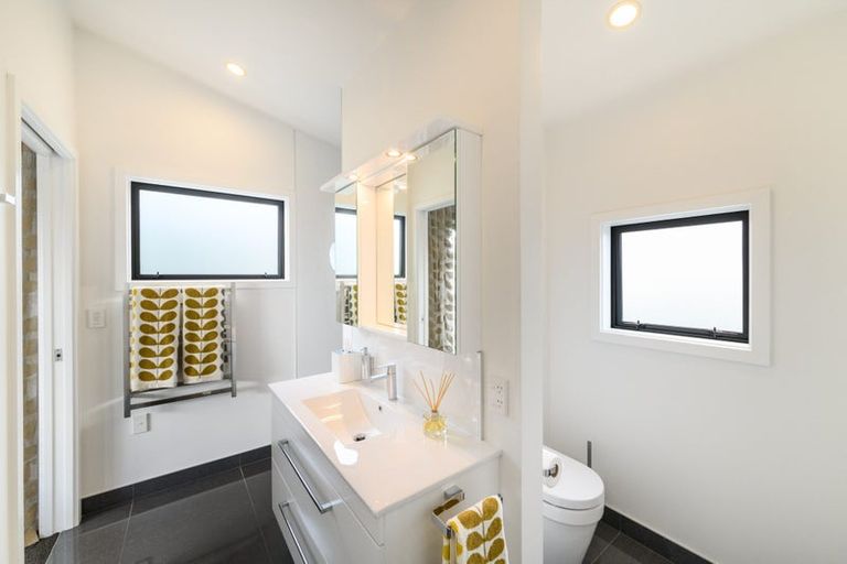 Photo of property in 36b Lincoln Terrace, Hokowhitu, Palmerston North, 4410