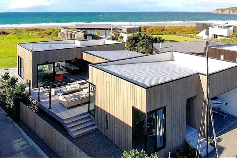 Photo of property in 51 Kewai Street, Omaha, 0986