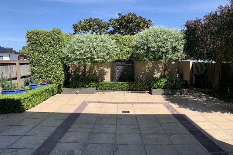 Photo of property in 198 Springfield Road, St Albans, Christchurch, 8014