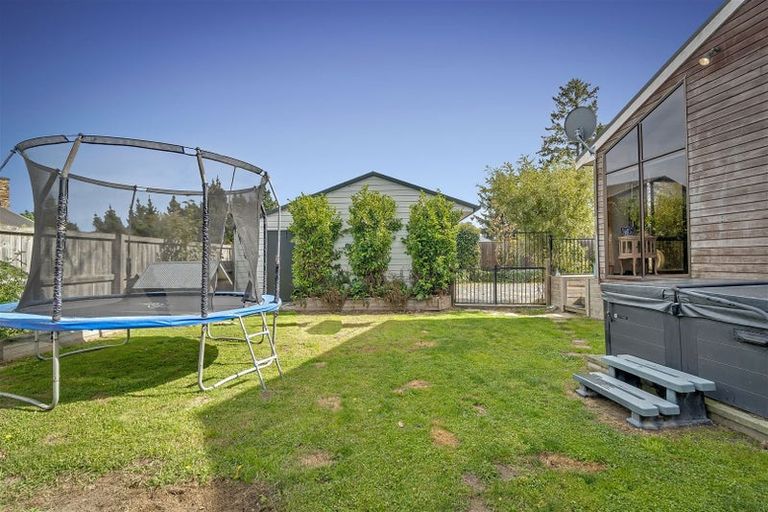 Photo of property in 90 Rakaia Terrace, Rakaia, 7710