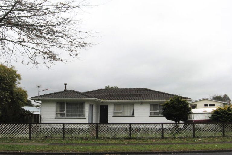 Photo of property in 37 Redcrest Avenue, Red Hill, Papakura, 2110