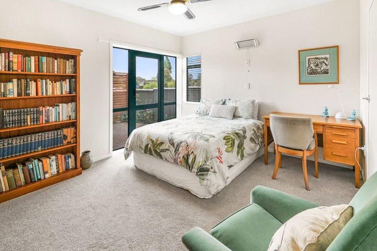 Photo of property in 24 Bernard Street, Chedworth, Hamilton, 3210