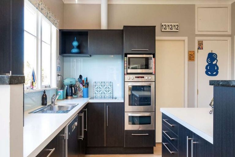 Photo of property in 1 Logan Avenue, Marewa, Napier, 4110