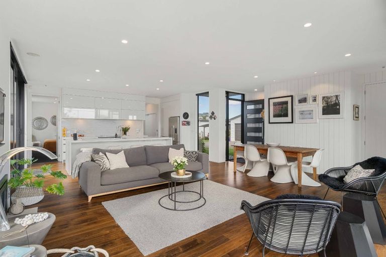 Photo of property in 33 Oceanair Drive, Pauanui, Hikuai, 3579