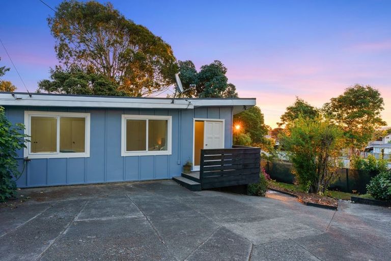 Photo of property in 30 Ruru Street, Waikanae, 5036