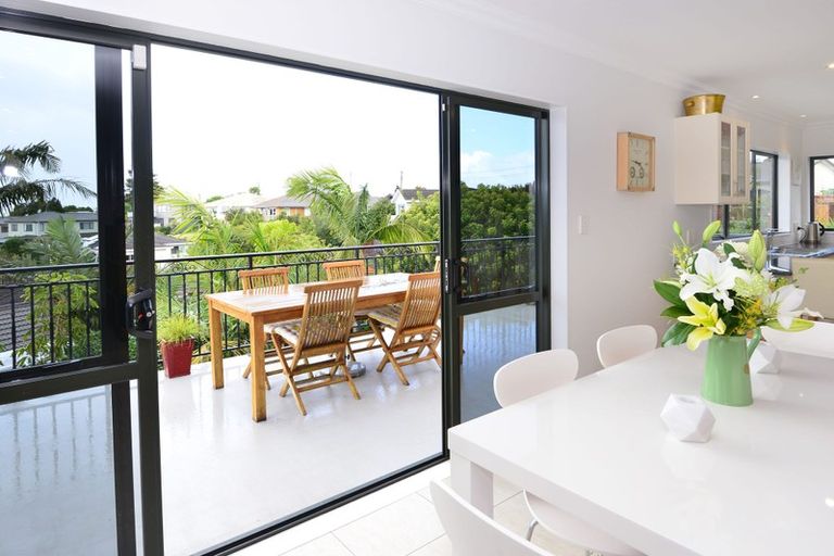 Photo of property in 3 Matisse Drive, West Harbour, Auckland, 0618