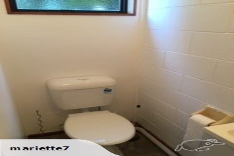 Photo of property in 1/29 Oaktree Avenue, Browns Bay, Auckland, 0630