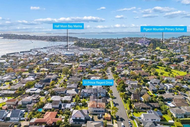 Photo of property in 33 Prince Regent Drive, Half Moon Bay, Auckland, 2012