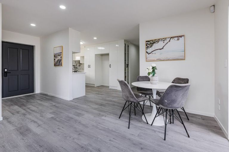 Photo of property in 12 Mark Edgar Place, Clendon Park, Auckland, 2103