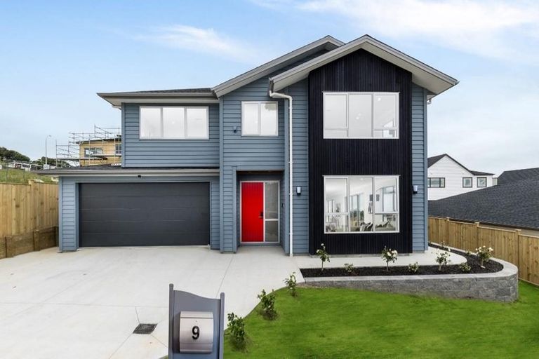 Photo of property in 9 Takurua Terrace, Orewa, 0931