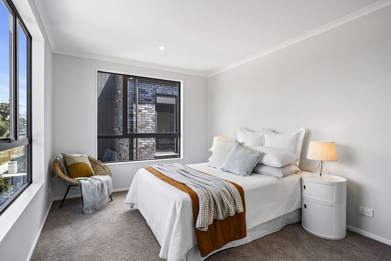 Photo of property in 18 Clark Road, Hobsonville, Auckland, 0616