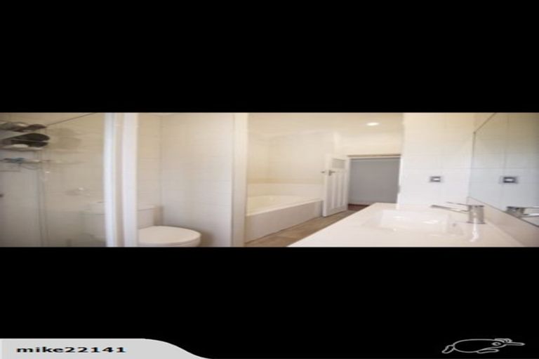 Photo of property in 5 Opoto Place, Kaukapakapa, 0873