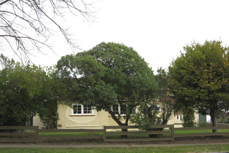 Photo of property in 1002 Plunket Street, Saint Leonards, Hastings, 4120