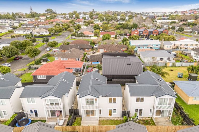 Photo of property in 17c Holland Avenue, Point England, Auckland, 1072