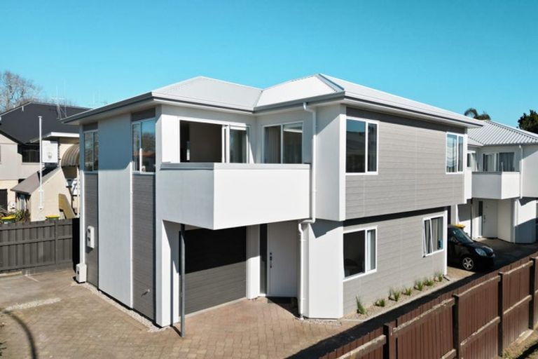 Photo of property in 1/1161 Victoria Street, Whitiora, Hamilton, 3200