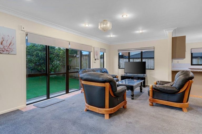 Photo of property in 8 Omana Road, Papatoetoe, Auckland, 2025