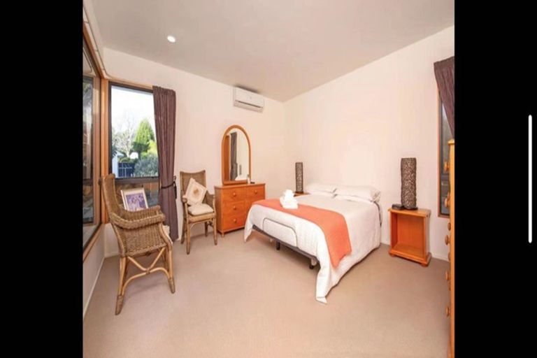 Photo of property in 48 Loloma Drive, Half Moon Bay, Auckland, 2012